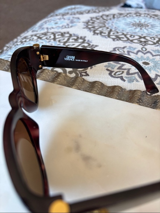 Gianni Versace 617 vintage sunglasses brown main image 10